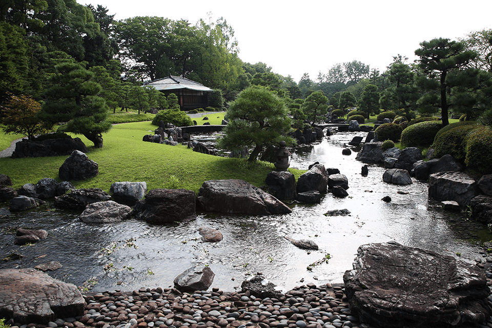 © the Motorikyu Nijo-jo Office.