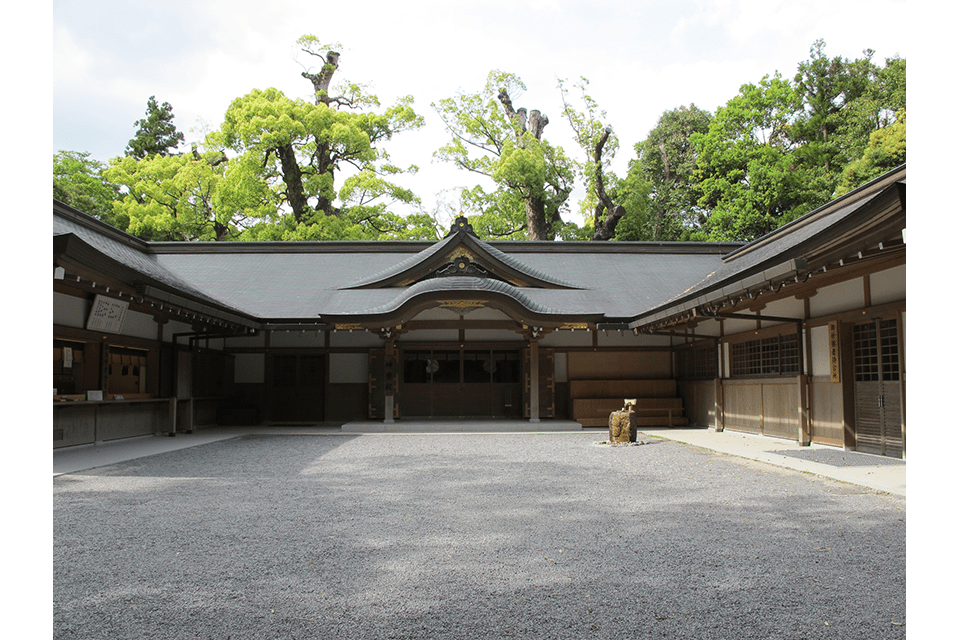 &copy;the Jingushicho.