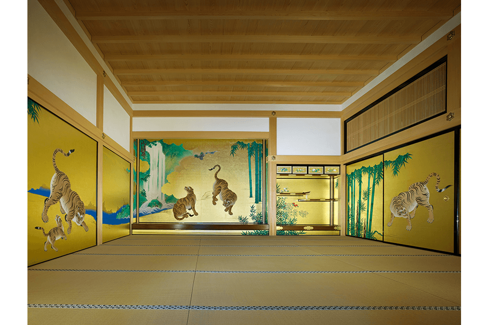 &copy;the Nagoya Castle Office.