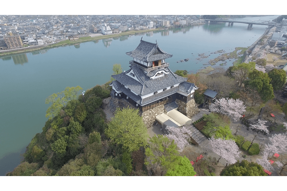 ©National Treasure Inuyama Castle.