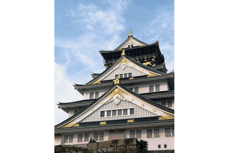 &copy;Osaka Castle