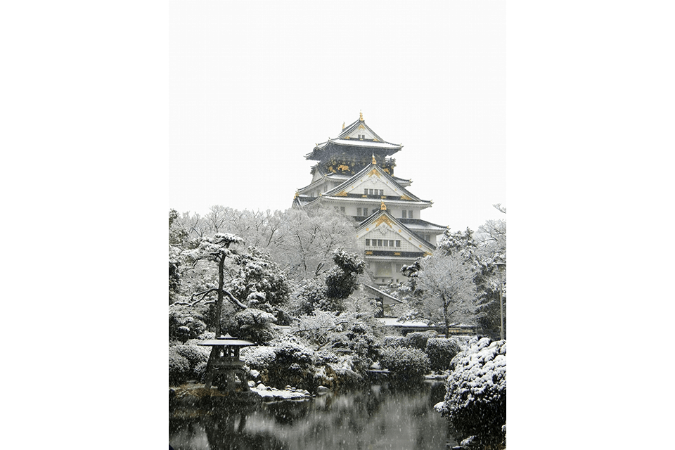 &copy;Osaka Castle