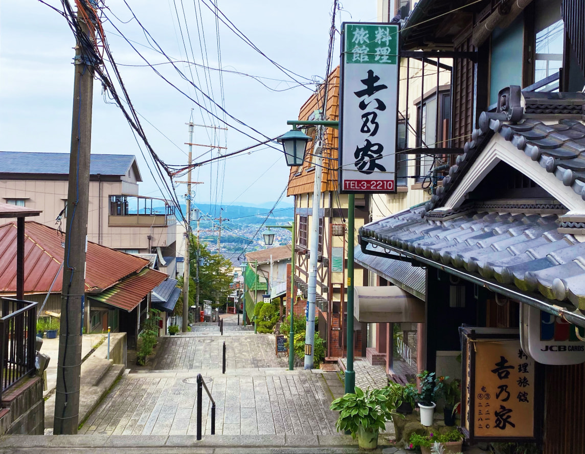 生駒山エリアのレトロな街並みの写真