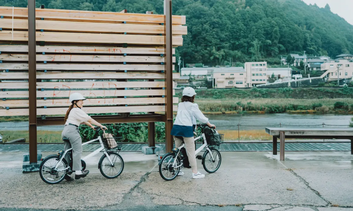 吉野貯木のモニュメント広場