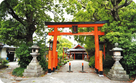 洞泉寺／源九郎稲荷神社